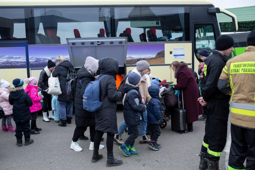 Unaccompanied and separated children fleeing escalating conflict in Ukraine must be protected